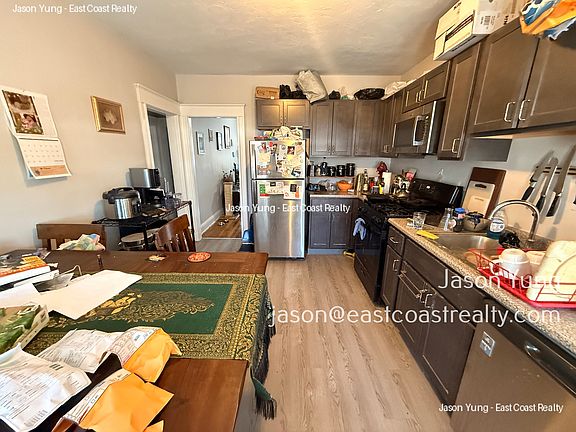 2nd image of 25 Lourdes Ave APT 1
