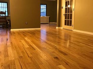 8901 Elsmere Dr, Parma, OH 44130