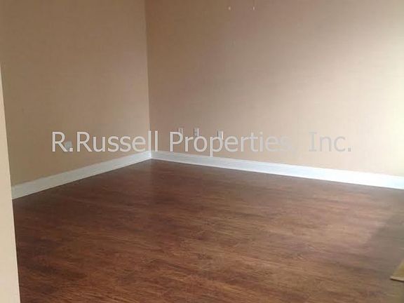 3rd image of 2517 Oak Park Way