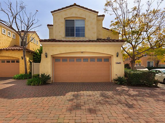 2nd image of 50 Vista Del Valle