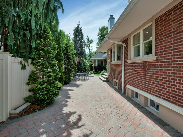 5 Boulevard image 31 of 37