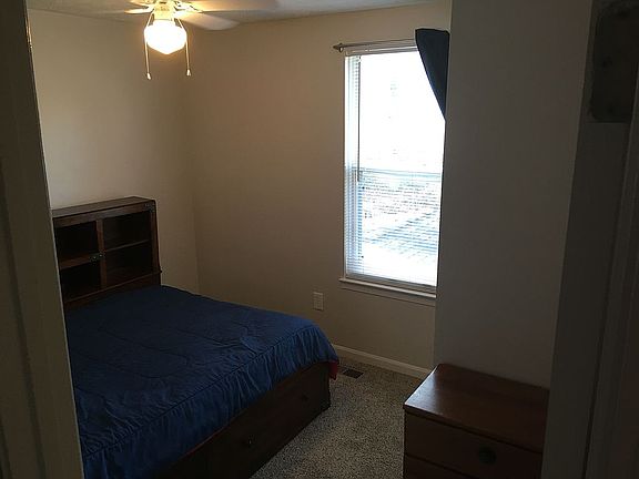 Bedroom #1 (Full bed)