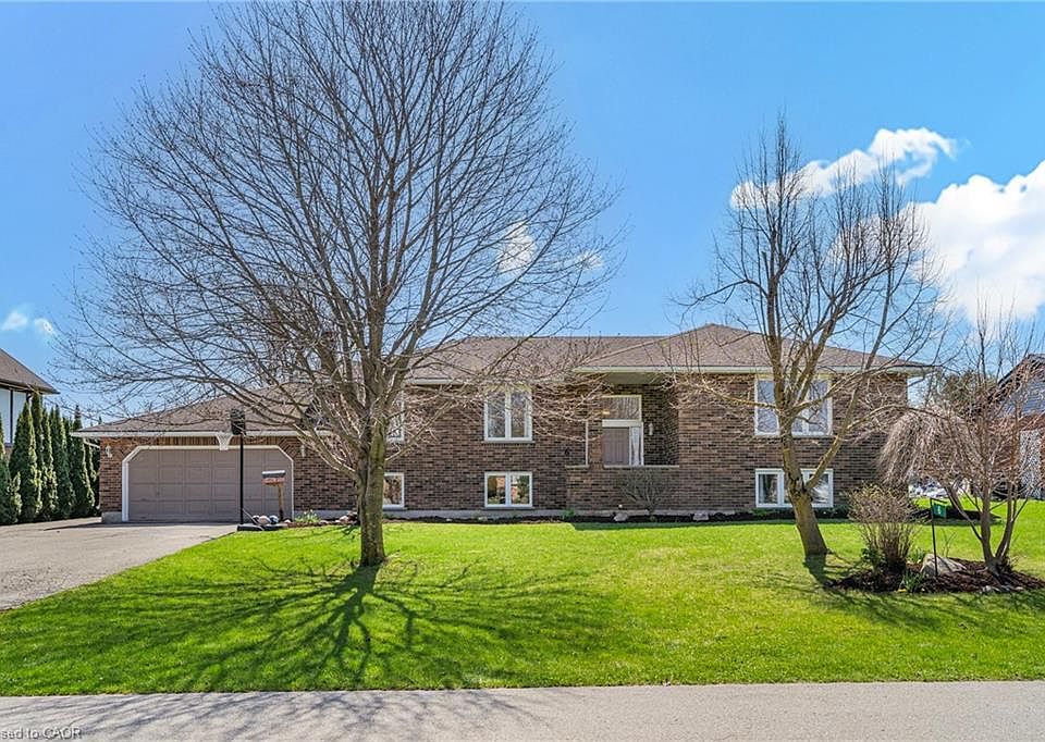 1st image of 6 Lin Pine Ln