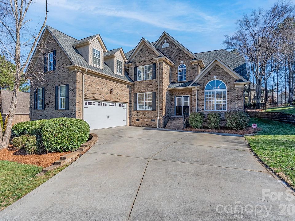 1st image of 700 Waterford Glen Way