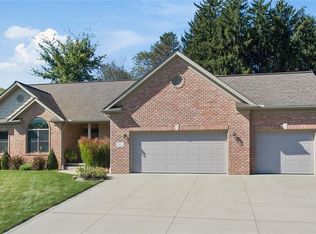 563 Green Valley Dr, Tallmadge, OH 44278