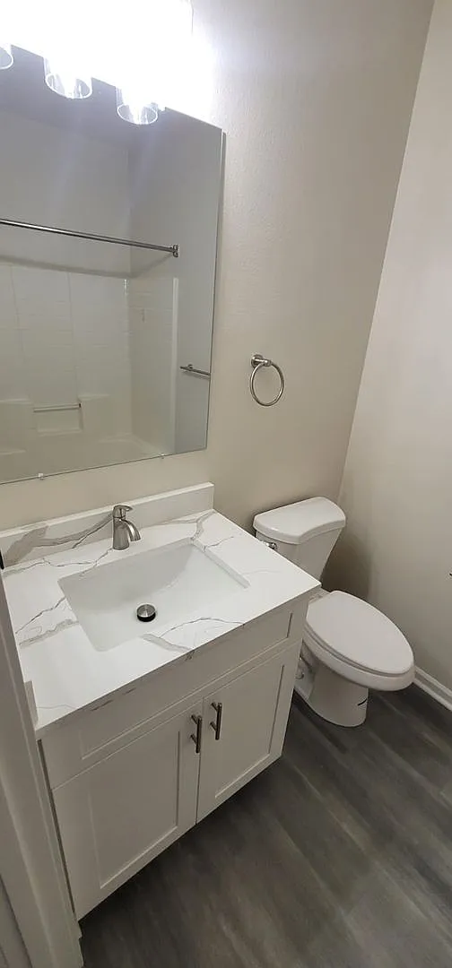 Main Place Apartments — Photo 1