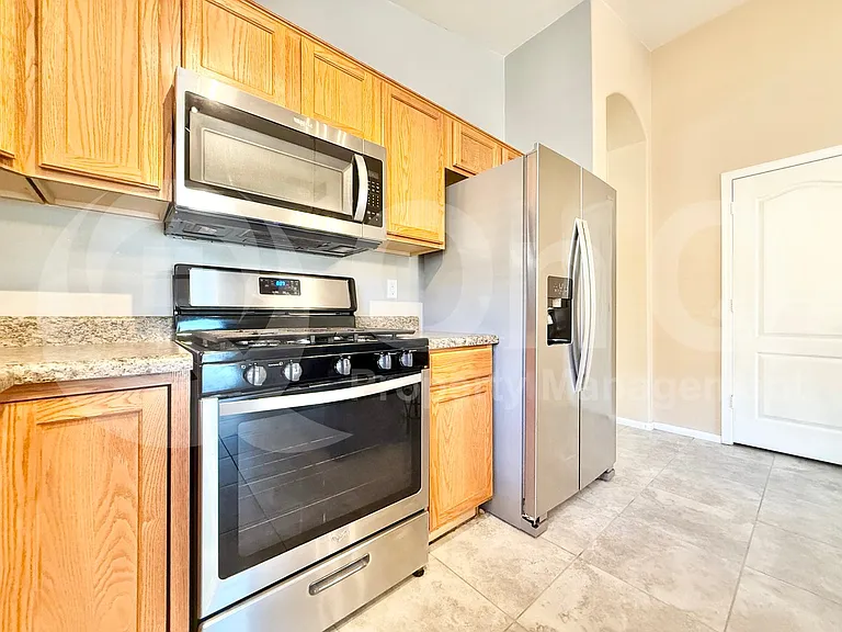 1238 W Corriente Dr — Photo 4
