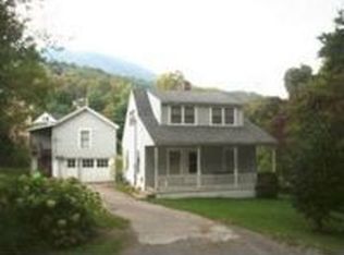 623 Morris Ave, Pearisburg, VA 24134