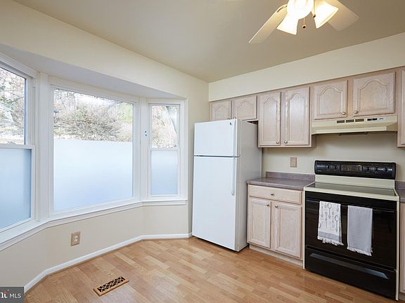 2nd image of 18779 Summer Oak Ct