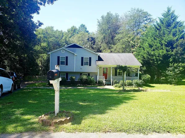 116 Woodlea Dr, Morganton, NC 28655