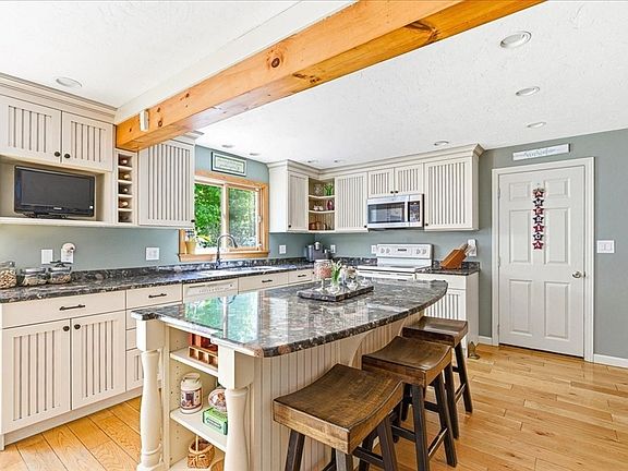 4th image of 9 Woodridge Rd
