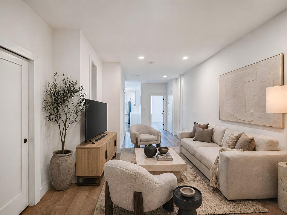 1st image of 206 Bloomfield St APT 5