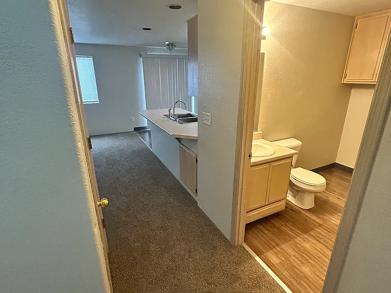Mountain View Dr — Photo 2