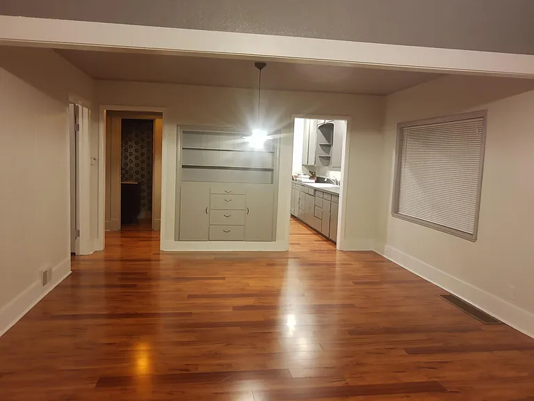 1520 N Hayes Ave — Photo 12