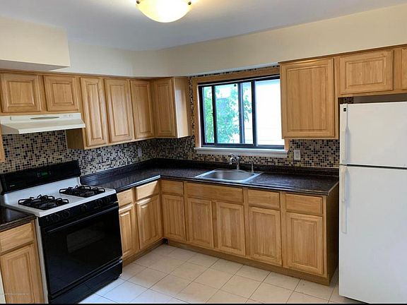 2nd image of 165 Slater Blvd Floor 2