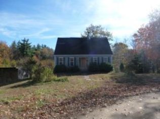 37 Clark Rd, Chester, NH 03036