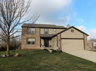 201 Oxford Dr SW, Pataskala, OH 43062