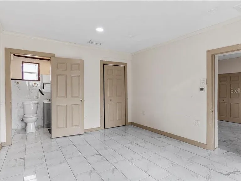517 Oak St — Photo 14