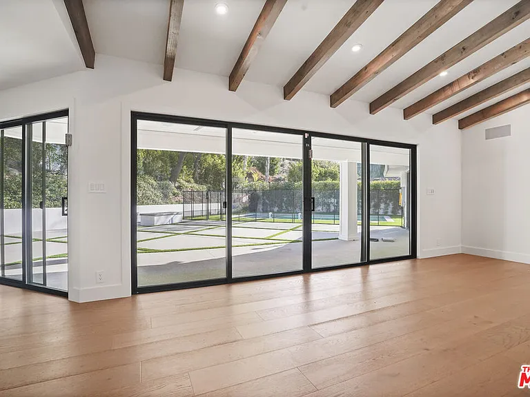 4097 Sapphire Dr — Photo 20