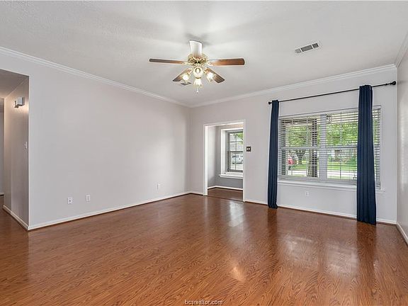 5th image of 4005 Stony Creek Ln