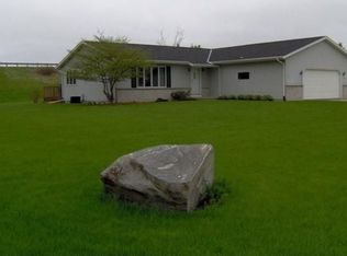 440 Sandy Ln, Hustisford, WI 53034