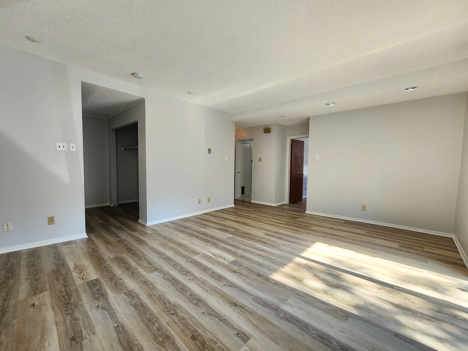 638 Rideau Street — Photo 4