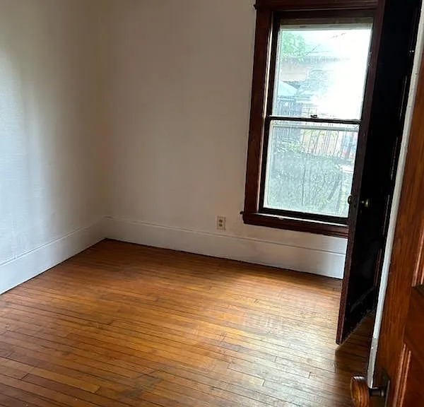 707 Willis Ave #1 — Photo 8