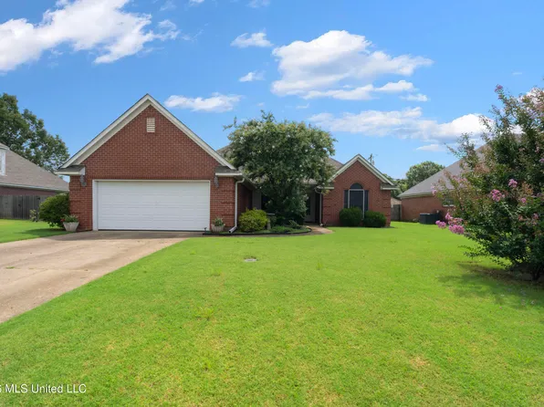 7712 Alexanders Crossing Dr, Olive Branch, MS 38654
