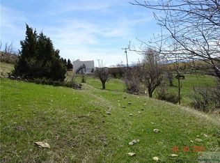218 School St, Absarokee, MT 59001