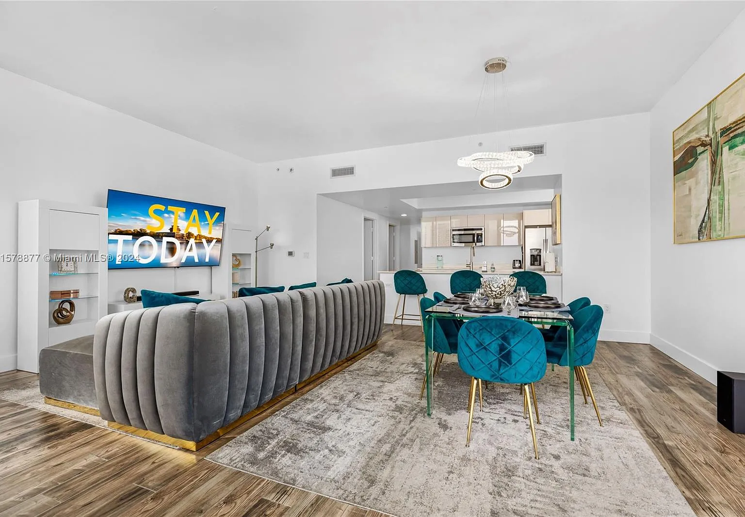 Beachwalk Condominium — Photo 3