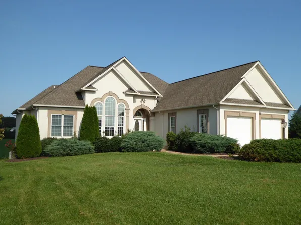 175 Hay Field Dr, Boones Mill, VA 24065