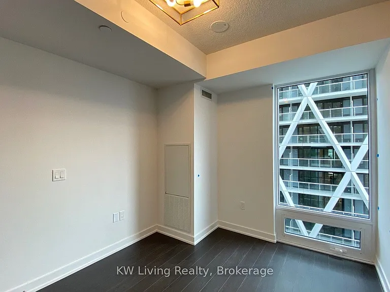 238 Simcoe St #2906 — Photo 11