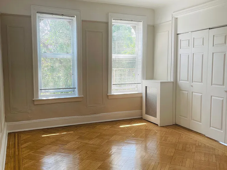 31-44 35th St #5 — Photo 7