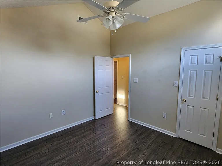 3347 Broomsgrove Dr — Photo 24