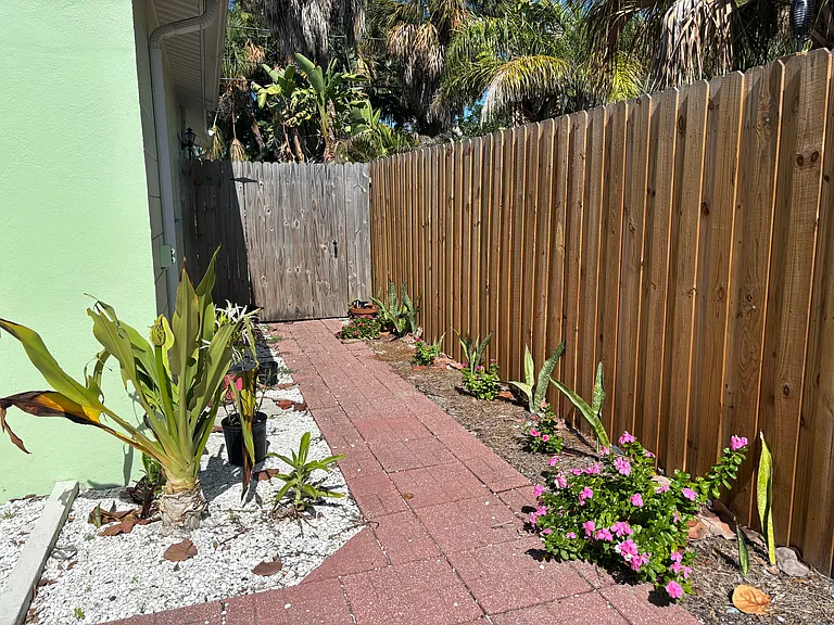 right side of house from driveway