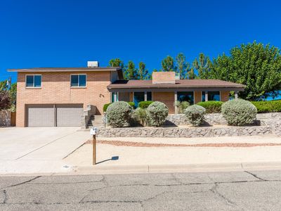 2065 San Acacio St, Las Cruces, NM, 88001