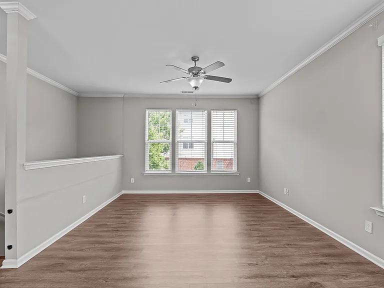 1001 Summerhouse Rd — Photo 5