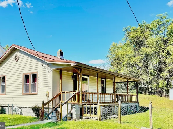 13505 Fir Tree Ln, Cresaptown, MD 21502