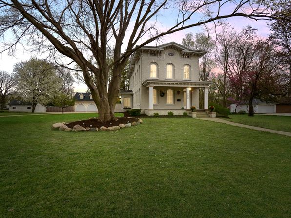 1005 Hovey Ave, Normal, IL 61761
