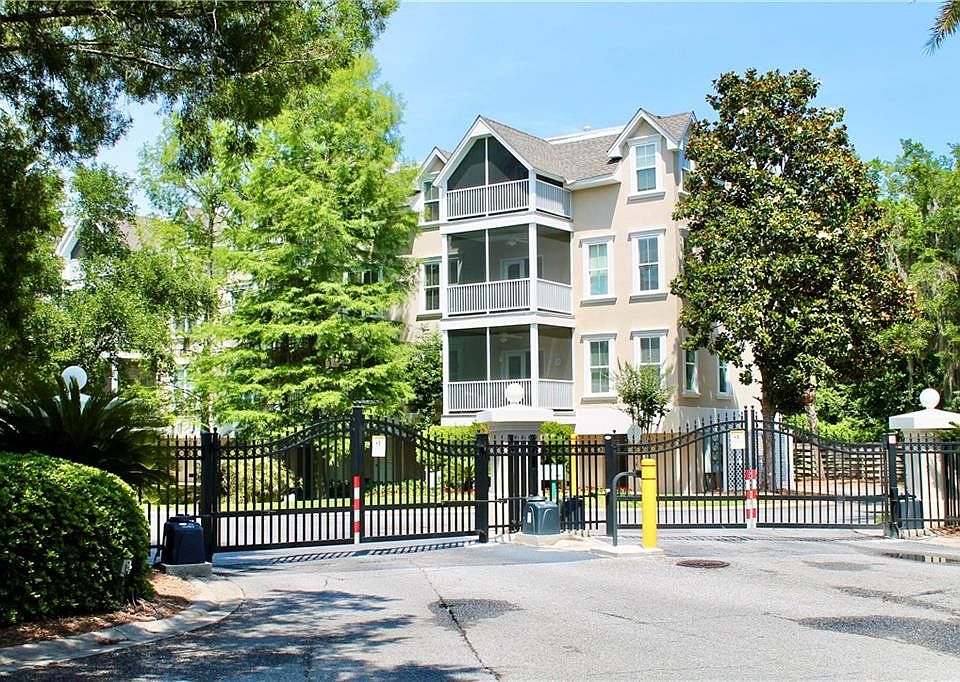 1st image of 154 Shady Brook Cir