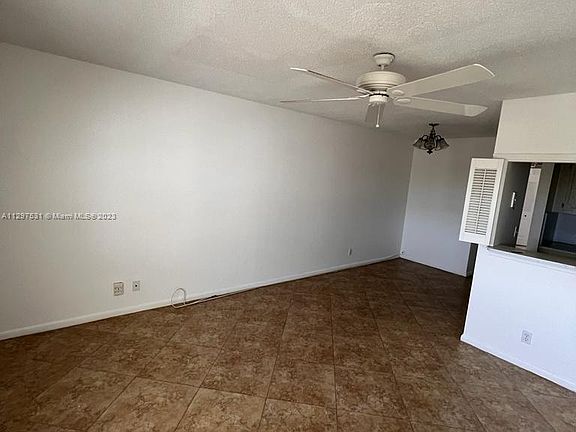 2nd image of 276 Andover E #276-K
