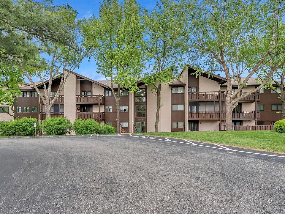1st image of 1380 Heritage Lndg APT 306
