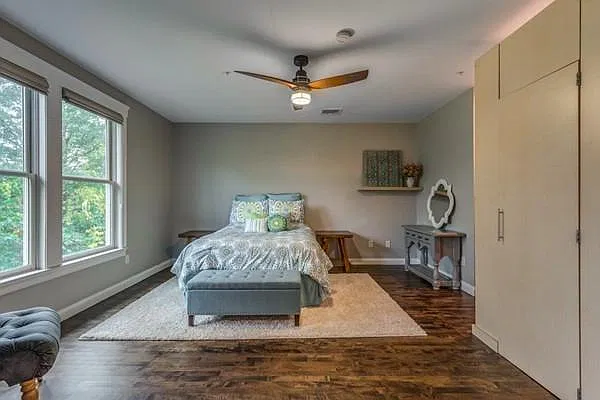 2 bed, 1782 sqft, $3,600 — Photo 3