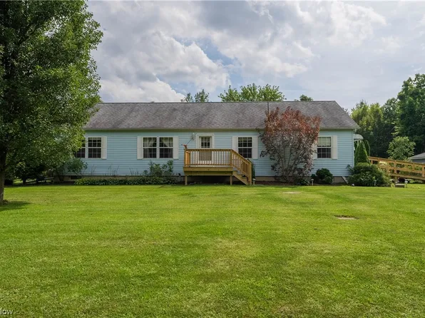5000 Hoffman Rd, Rock Creek, OH 44084