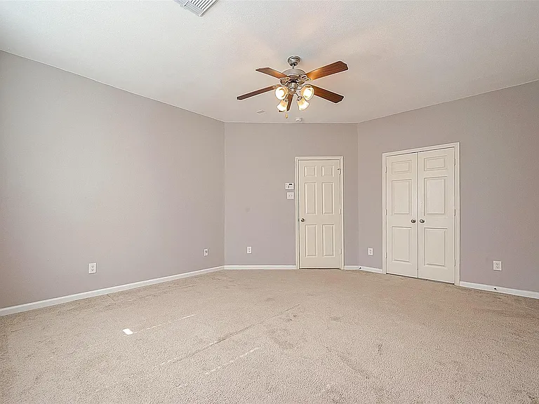 5203 Heatherdawn Ct — Photo 24