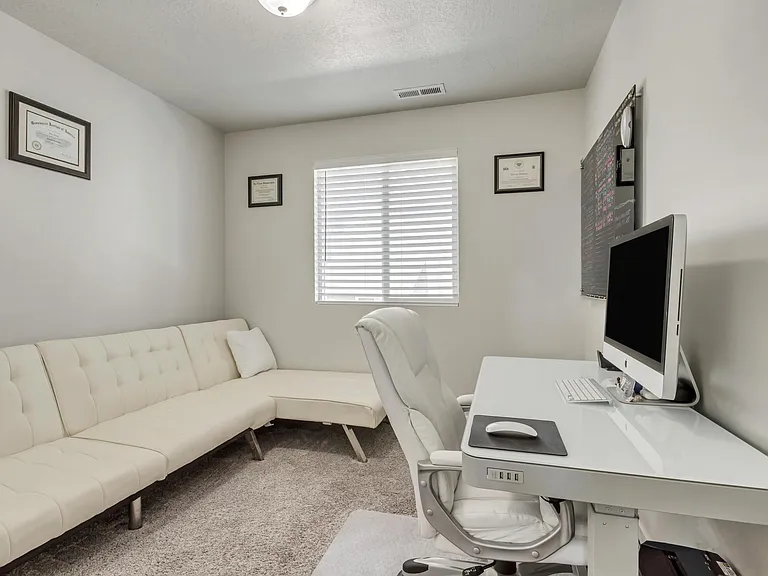 8136 S 5910 W — Photo 20