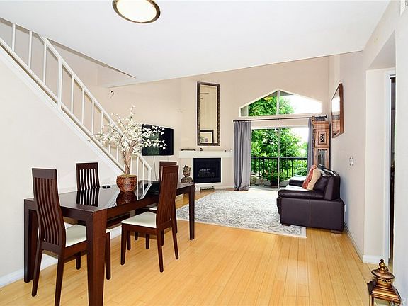 4th image of 5535 Canoga Ave APT 328