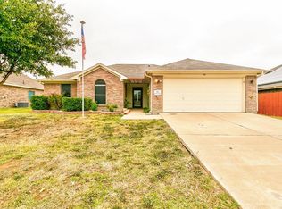 616 Jeffdale Dr, Burleson, TX 76028