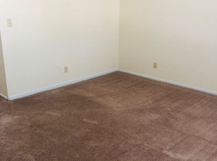 35 Tree Dr, Newport News, VA 23606