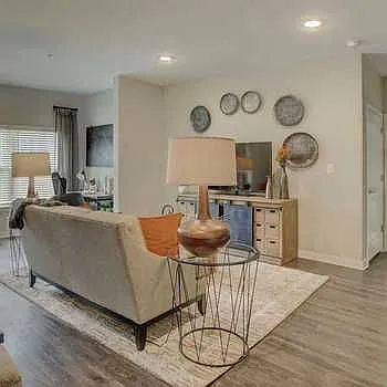 Bison Trails Apartments — Photo 8